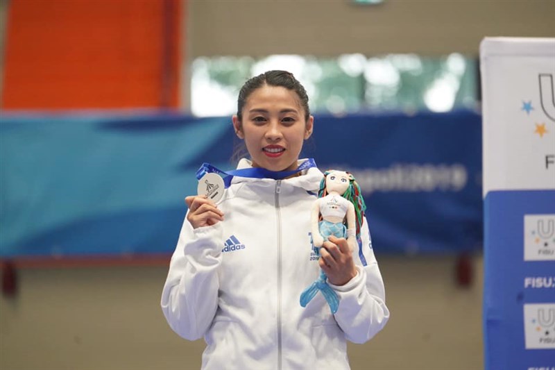 2019年拿坡里世界大學運動會蘇佳恩在跆拳道品勢女子個人賽獲銀牌,奪下台灣在跆拳道的首面獎牌。(圖取自facebook.com/CTUSFSSU)
