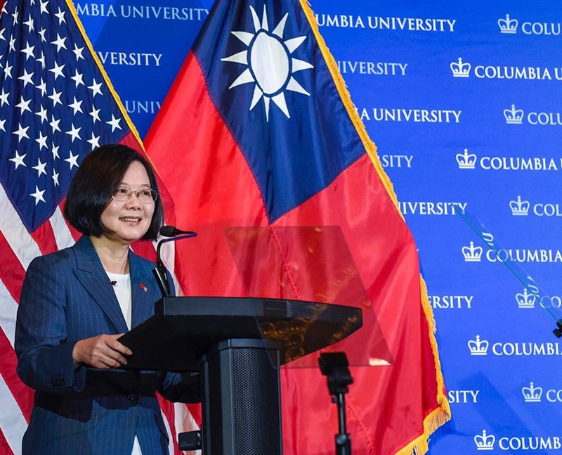 總統蔡英文12日在美國哥倫比亞大學演講表示,全球自由遭遇前所未有威脅,台灣一直站在民主最前線,民主轉型故事須讓世界聽見。(圖取自IG網頁instagram.com/columbia)