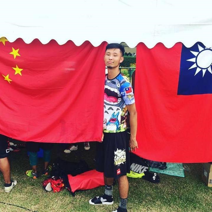 因為遭中國大陸網民舉報「精日台獨」,中國武漢大學新近錄取的台籍交換研究生柯筌耀日前表示,已決定不前往武大交換就讀。(圖取自facebook.com/chuck.ko.58)