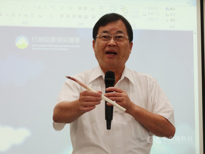 環保署水質保護處處長吳盛忠表示,沼液沼渣作為農用可創養豬業、農民、環境3贏,並選定養豬大縣雲林、屏東10個示範鄉鎮,盼民國110年全面落實。中央社記者楊淑閔攝 108年7月16日