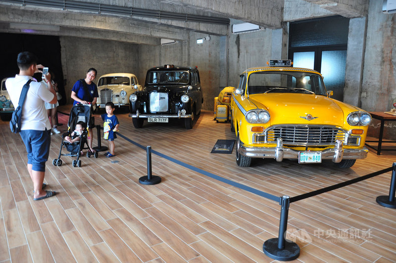台灣首家以計程車為主題的「計程車博物館」近期在宜蘭蘇澳開館，館內除了展出歷史悠久的古董計程車，還有2000多件文物，成為車迷朝聖景點。中央社記者沈如峰宜蘭縣攝 108年7月20日