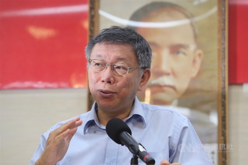 台北市長柯文哲(圖)將籌組「台灣民眾黨」,時間選在8月6日他60歲生日當天。柯文哲1日在市政大樓接受媒體訪問,正式宣布籌組政黨。中央社記者吳家昇攝 108年8月1日