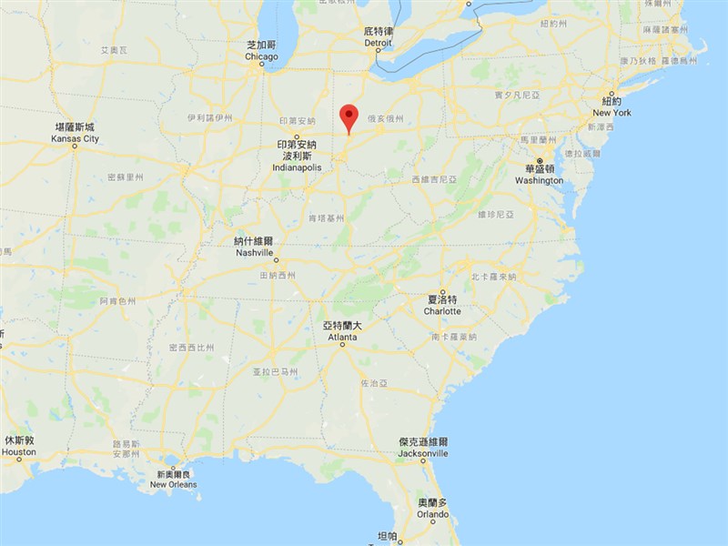 美國「華盛頓郵報」報導,4日凌晨俄亥俄州岱頓鎮(紅標處)爆發槍擊案,造成10死16傷。(圖取自Google地圖網頁google.com/maps)