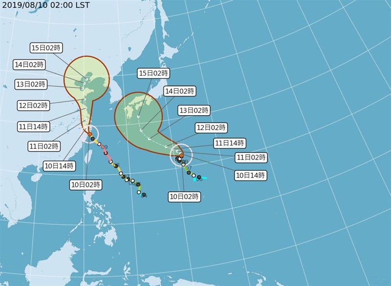 中央氣象局10日表示,颱風利奇馬(左)漸遠離,沿海地區持續有長浪發生;颱風柯羅沙(右)對台灣天氣沒有直接影響。(圖取自氣象局網頁cwb.gov.tw)
