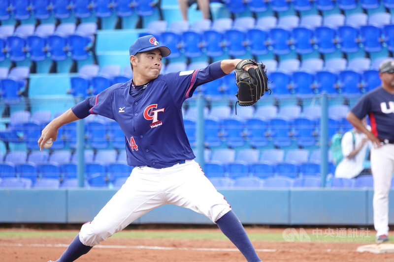 U18世界盃棒球賽30日將於韓國釜山機張郡開打,中華隊首戰在台灣時間上午11時交手巴拿馬隊,先發投手派出「火球男」陳柏毓(圖)。(資料照片)中央社記者謝靜雯攝 108年8月29日