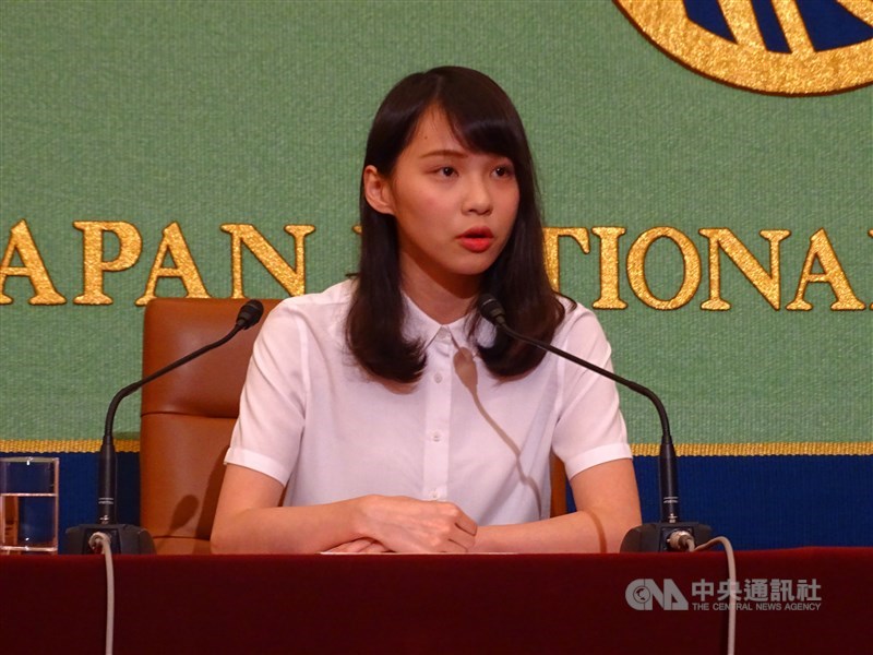 香港眾志成員周庭2018年參加立法會港島區議員補選被取消參選資格,2019年9月2日高等法院裁定周庭的選舉呈請勝訴。(中央社檔案照片)