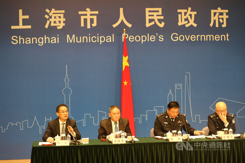 上海市新聞辦3日舉行記者會,邀請市公安局幹部出席簡報「上海依托智慧公安賦能,助力社會治理能力現代化」有關情況,貓狗管理成為現場焦點之一。圖為記者會現場。中央社記者陳家倫上海攝 108年9月5日