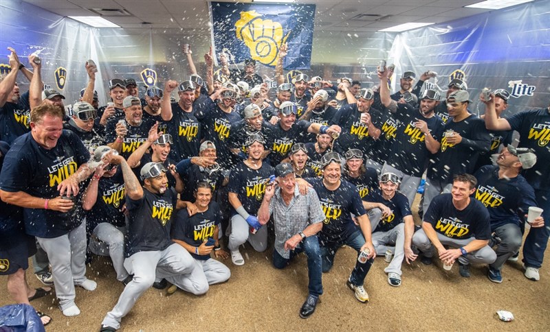 美國職棒大聯盟MLB釀酒人25日擊敗辛辛那提紅人,篤定連續兩季打進季後賽。(圖取自twitter.com/Brewers)