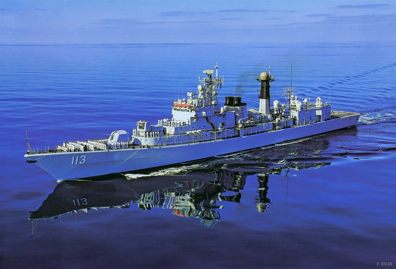 德國軍事專家指出,中國海軍的擴張史無前例,尤其近年在南海大肆擴張,但還不具進攻台灣和阻止美軍協防的能力。圖為中國北海艦隊052型驅逐艦。(圖取自維基共享資源;作者艦載武器201604,CC BY 4.0)