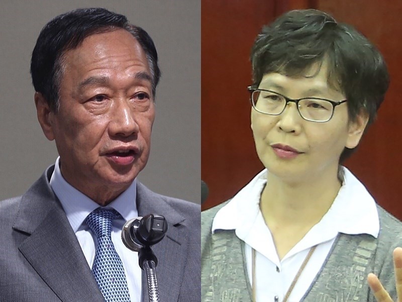 鴻海創辦人郭台銘(左)16日深夜宣布不參選總統,台北市政府顧問蔡壁如(右)日前在媒體專訪時提到9日就知道,與郭陣營說法不一,蔡壁如27日說是幕僚自己的感覺,並多次向郭台銘道歉。(中央社檔案照片)