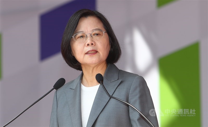 中華民國中樞暨各界慶祝108年國慶大會10日上午登場,以「攜手世界.台灣耀飛」為主題,展現多元包容,總統蔡英文發表國慶談話。中央社記者王騰毅攝 108年10月10日
