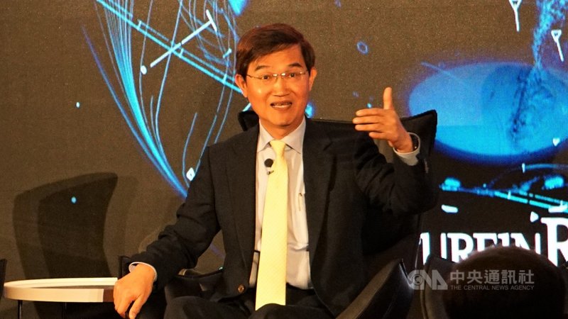 駐洛杉磯台北經濟文化辦事處長朱文祥10日應邀到「展望未來」研討會上參與座談,強調對比中國的同質化社會,台灣的民主、多元、開放在華人世界別具意義。中央社記者林宏翰聖地牙哥攝 108年10月11日
