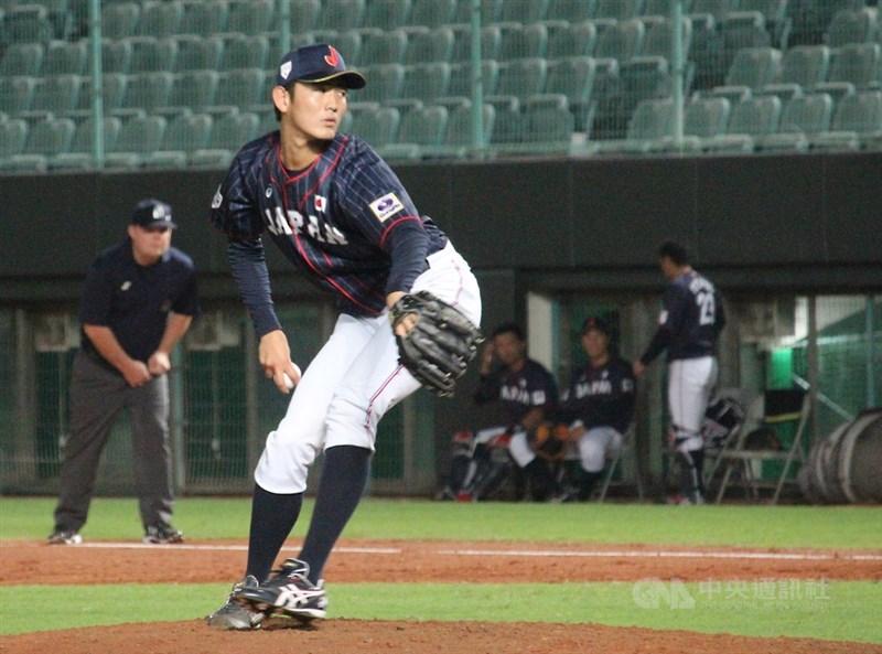 2019第29屆亞洲棒球錦標賽賽程持續進行,中華隊15日晚間在斗六球場對上日本隊,日本隊先發投手堀誠主投6局無失分,成功封鎖中華打線,助隊奪勝。中央社記者楊啟芳攝 108年10月15日