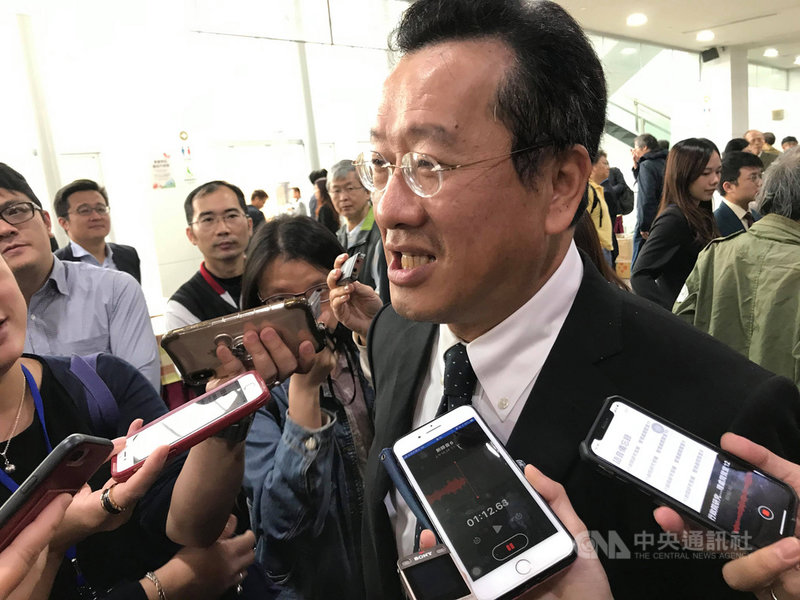 金管會主委顧立雄29日透露,正在考慮親自面試南山人壽代理董事長尹崇堯。中央社記者劉姵呈攝 108年10月29日