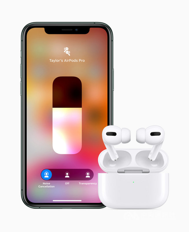 蘋果公司發表AirPods Pro無線耳機，採入耳式設計，輕點iPhone「控制中心」的音量滑桿，即可在主動式降噪功能和「通透」模式之間切換。（蘋果提供）中央社記者吳家豪傳真 108年10月29日