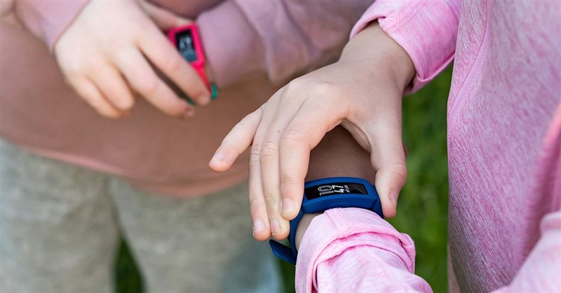 Google 1日同意以21億美元(新台幣645億元)收購穿戴式裝置公司Fitbit,進軍穿戴式科技市場。(圖取自facebook.com/FitbitTW)