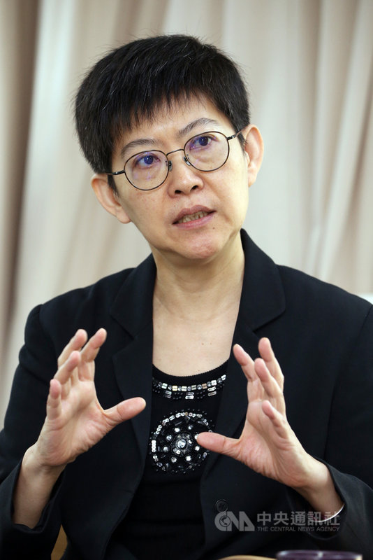 公共電視作為台灣的公共媒體,總經理曹文傑接受中央社專訪時坦言,身上有很大的責任,她說影視音產業目前業界都希望能夠建立出一套較為健全的運行系統,這部分也是公視一直以來所致力去做的。中央社記者鄭傑文攝 108年11月2日