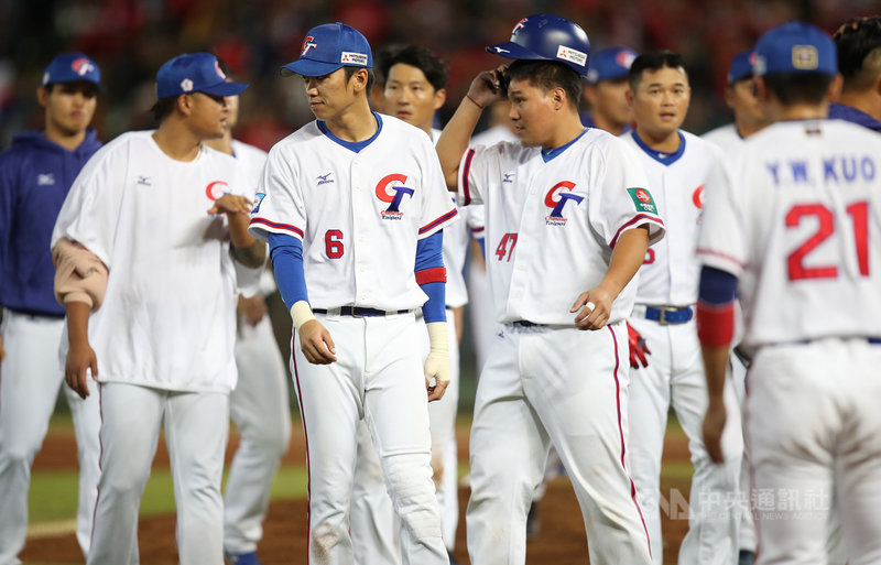 2019世界12強棒球錦標賽中華隊(圖)7日預賽最後一戰,在台中洲際棒球場遭遇日本隊,終場以1比8不敵日本,確定以分組第2晉級複賽。中央社記者張新偉攝 108年11月7日