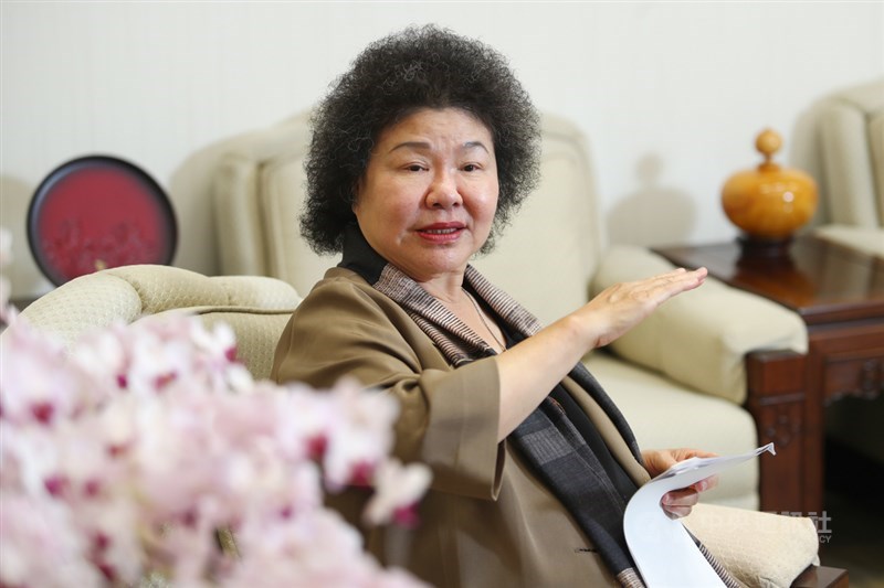 楊姓女子在臉書上貼文,指總統府秘書長陳菊(圖)「貪污至少500億」等言論。陳菊向法院提起自訴,控告楊女涉及誹謗罪。台北地方法院18日判決楊女拘役50天。(中央社檔案照片)