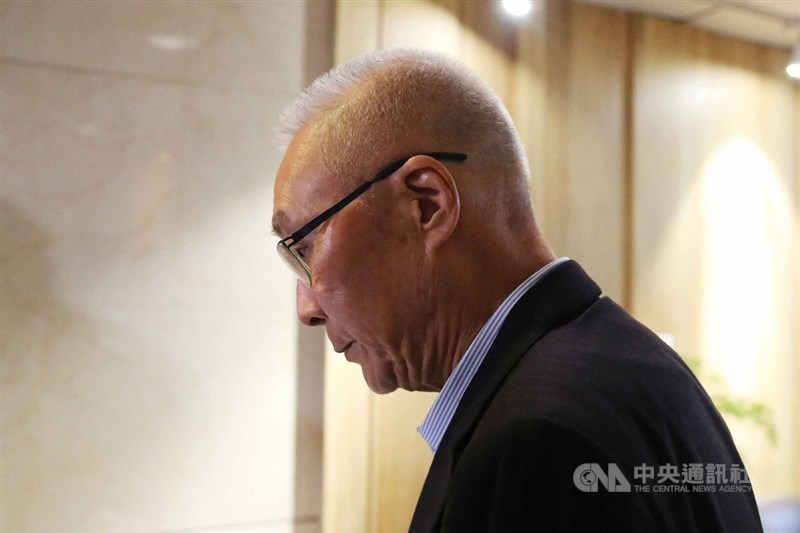 國民黨不分區立委名單惹議,黨主席吳敦義19日表示,名單是由200多人共同決定,因此這份名單「絕對公正、沒有任何私心」,甚至比過去產生不分區的方式還公正。中央社記者游凱翔攝 108年11月19日