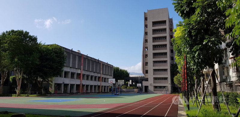 天主教新北市崇光女子高級中學因應少子化衝擊,國中部將於109學年度開始招收男生,並申請更名為「崇光中學」,崇光女中校名將走入歷史。(校方提供)中央社記者王鴻國傳真 108年11月21日