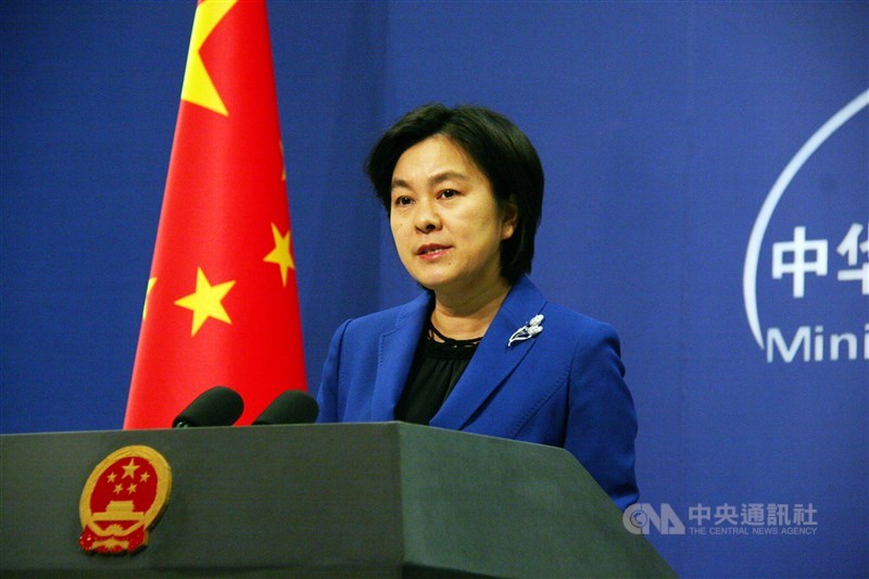 針對美國總統川普簽署香港人權與民主法案,中國外交部發言人華春瑩2日表示,中國政府決定自即日起暫停審批美軍艦機赴港休整的申請。(中央社檔案照片)