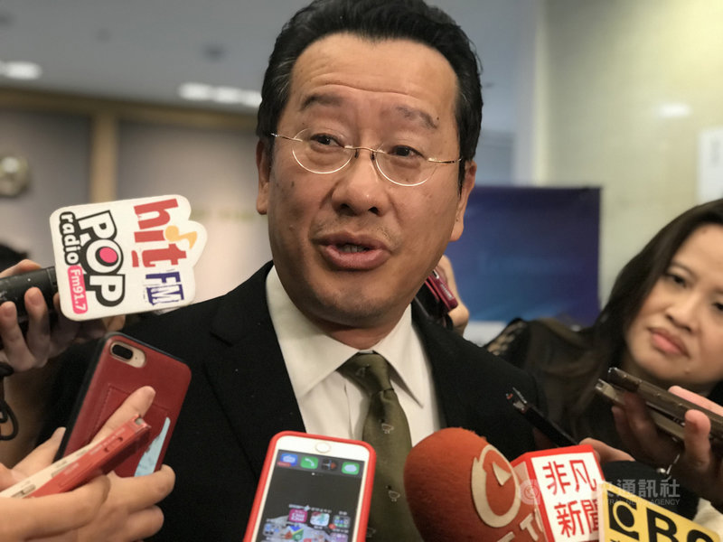 金管會主委顧立雄13日表示,保險業將面臨長期低利率、人口高齡化、金融科技及國際法規遵循等4大挑戰。中央社記者劉姵呈攝 108年12月13日