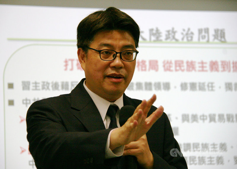 陸委會副主委邱垂正(圖)18日表示,中共領導人習近平2022年尋求延任面臨更大內部壓力,加上接班人選不明朗,恐將陷入「新毛澤東陷阱」。中央社記者繆宗翰攝 108年12月18日