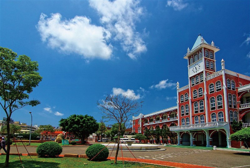 長榮中學爆無錢發薪教育部將到校調查 生活 重點新聞 中央社cna