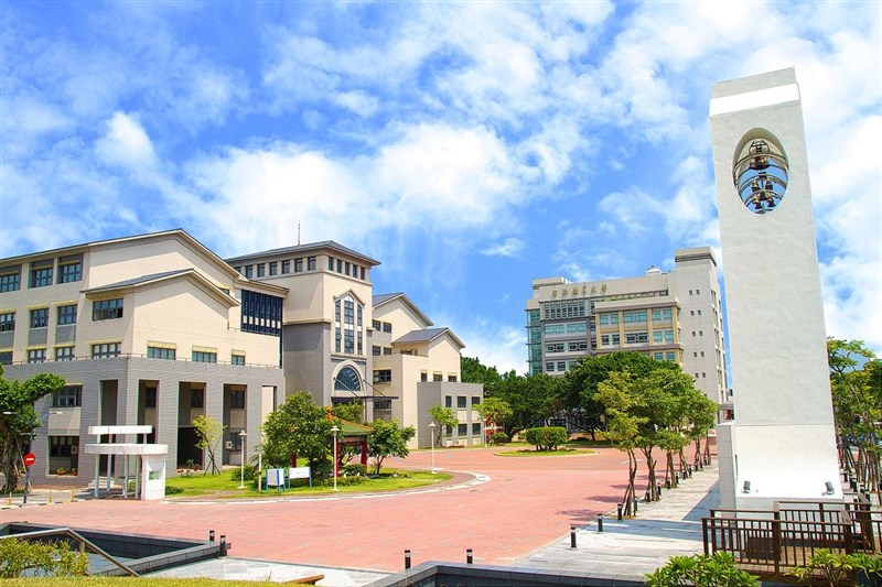 教育部27日公布108學年度大專新生全校註冊率,多所學校未達6成,聖約翰科技大學(圖)是其中之一。(圖取自facebook.com/sjuedu)