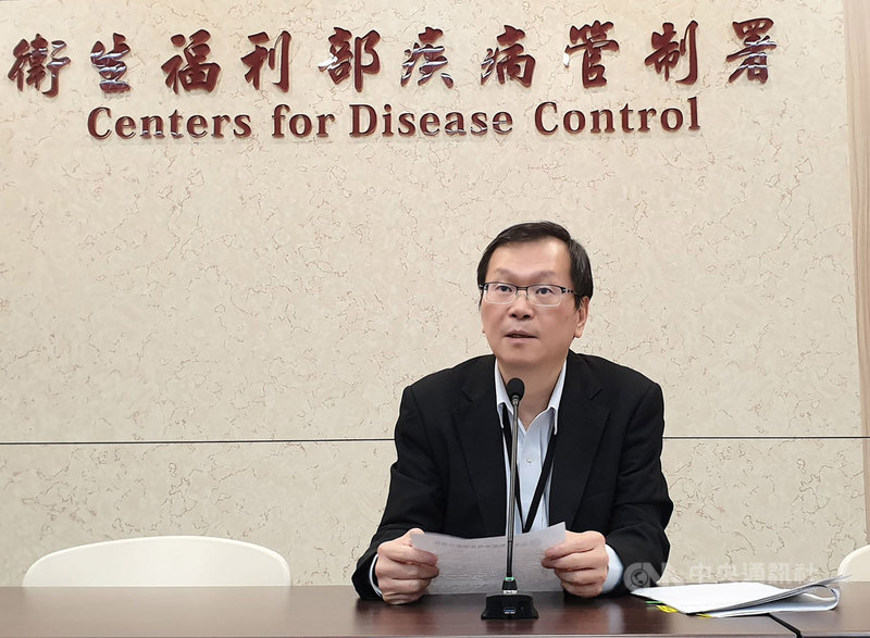 衛福部疾管署副署長莊人祥(圖)8日公布,目前有2名個案符合「中國武漢旅遊史之發燒肺炎病例」通報定義,當中1人已驗出為H3N2流感病毒,另1名尚待確認,但沒去過主要疫區、也沒接觸禽鳥,評估風險不高。中央社記者陳偉婷攝 109年1月8日
