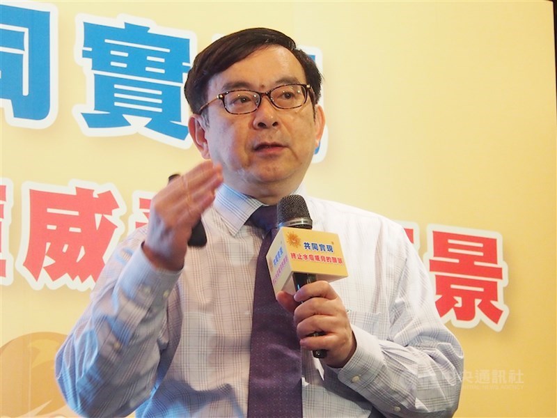北部60餘歲婦人武漢肺炎群聚案結案,但感染源還找不到。專家黃立民(圖)26日說,此案疫調有極限。(中央社檔案照片)