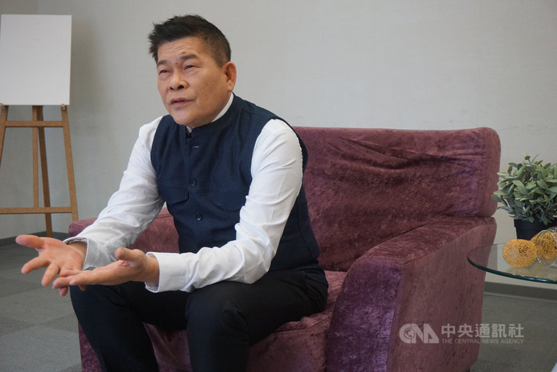 澎恰恰主持新節目「樂來越好聽」,與製作單位討論後,將音樂劇元素放入節目中,希望能夠讓觀眾看到台灣綜藝節目的改變。中央社記者陳秉弘攝 109年3月9日