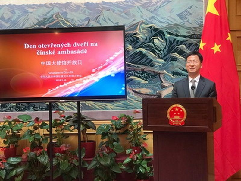 中國威脅捷克參議院議長如果訪問台灣,將對捷克企業進行報復,讓捷克政壇十分不滿,總理和反對黨領袖紛紛表示將要求中國撤換大使張建敏(圖)。(圖取自中國外交部網頁fmprc.gov.cn/web)
