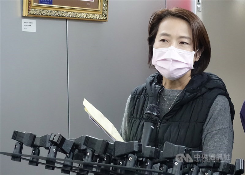 台北市副市長黃珊珊(圖)11日受訪表示,一名9日自廈門入境的男子違反居家檢疫相關規定,依法開罰新台幣100萬元,男子並被移送高雄集中檢疫場所安置。中央社記者梁珮綺攝 109年3月11日