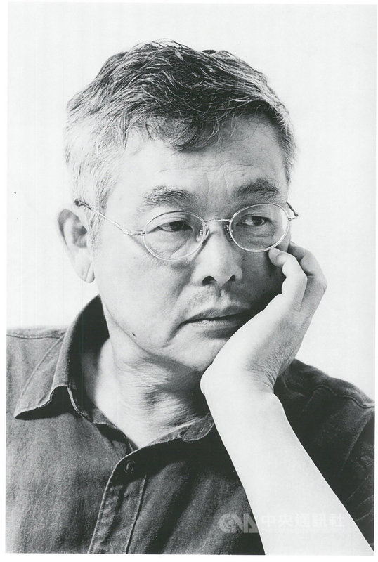作家楊牧（圖）13日辭世，享壽80歲。文化部長鄭麗君深表哀悼與敬意，並指出文化部將呈請總統蔡英文褒揚。（台灣文學館提供、攝影者林柏樑）中央社記者陳政偉傳真　109年3月13日
