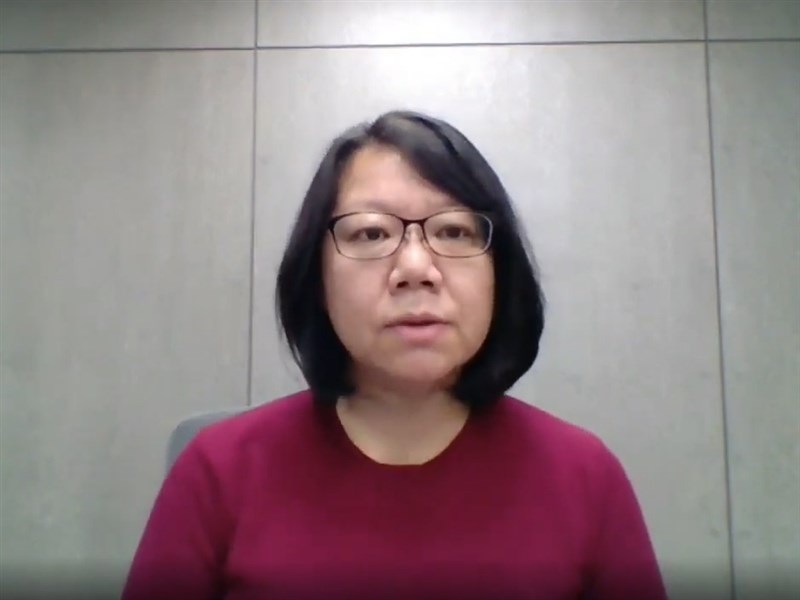 全球對抗武漢肺炎疫情之際,駐紐約辦事處舉行座談會,邀請衛福部疾管署防疫醫師黃頌恩參加。(圖取自FPA YouTube頻道網頁youtube.com)