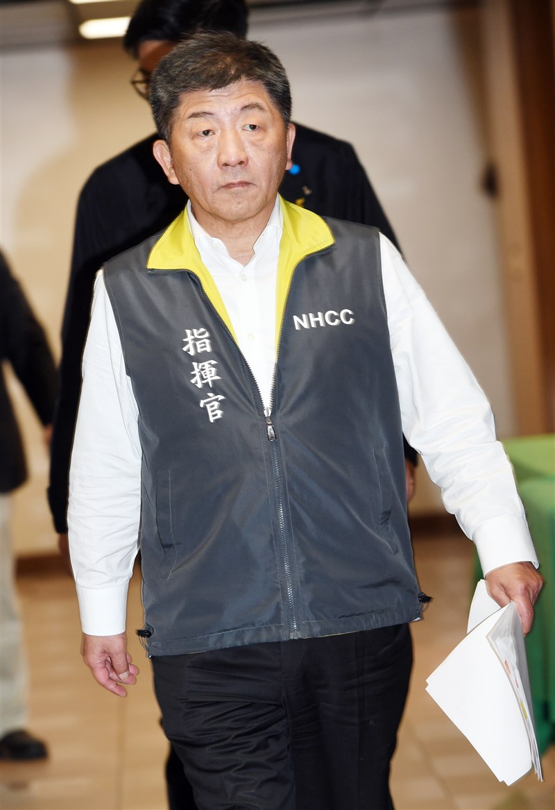 陳時中屢屢在記者會提醒「同理心」「不要獵巫」「感染者沒有錯」「接觸者無罪」,都是因為在緊縮的防疫手段裡營造柔軟的空間,讓大家心安。(中央社檔案照片)