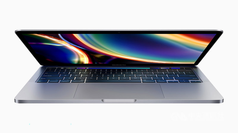 蘋果公司(Apple)4日無預警發表13吋MacBook Pro,採用鋁金屬一體式機身設計,備有太空灰色與銀色,重量僅1.4公斤。(蘋果提供)中央社記者吳家豪傳真 109年5月4日