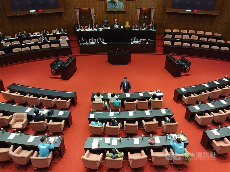 民進黨立法院黨團總召柯建銘8日受訪表示,民進黨團規劃立法院在18日或21日開議。(中央社檔案照片)