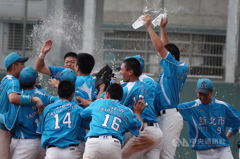 王貞治盃青棒賽新北市睽違13年奪冠 運動 中央社cna 王貞治盃青棒賽新北市睽違13年奪冠 運動 中央社cna