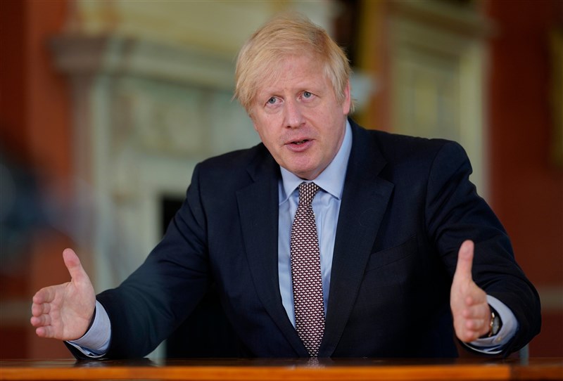 英國從3月23日發布禁足令後已經7週,首相強生(圖)5月10日晚間宣布有條件的階段性解禁路線圖。(圖取自twitter.com/BorisJohnson)