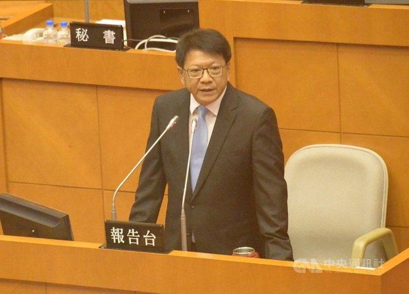 原訂在4月18日至23日在屏東舉行的全國中等學校運動會,原本預訂延期到下半年度,因武漢肺炎疫情趨緩,縣長潘孟安(圖)12日表示,考量到比賽成績影響升學,可能提早到暑假的7月或8月舉辦。(屏東縣政府提供)中央社記者郭芷瑄傳真 109年5月12日