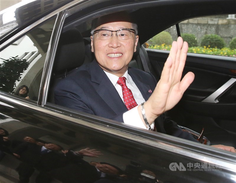 國安會秘書長李大維是外交沙場老將,與蔡英文共事多年下,他相當嫻熟蔡總統兩岸路線思維,加上行事風格沉穩務實,轉任海基會董事長後進可攻退可守,繼續發揮其國安專長。(中央社檔案照片)