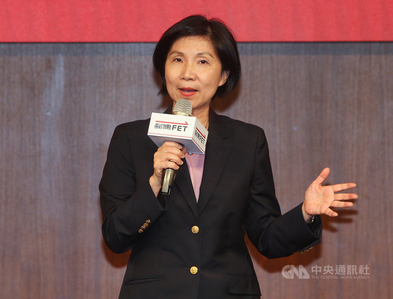遠傳電信、台達電、台灣微軟宣布共同打造全國第一個5G智慧工廠,8日下午在台北舉行記者會,遠傳總經理井琪出席致詞,說明三方合作願景。中央社記者謝佳璋攝 109年6月8日