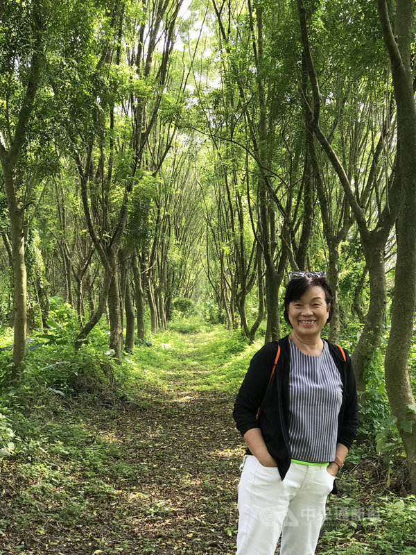 作家龍應台將在7月出版首部長篇小說「大武山下」,是她在2017年搬至屏東後,耗費2年多時光所完成作品,以魔幻的筆觸探討、碰觸人的存在狀態,是一部既微觀又宏大的故事。(時報出版提供)中央社記者陳秉弘傳真 109年6月19日