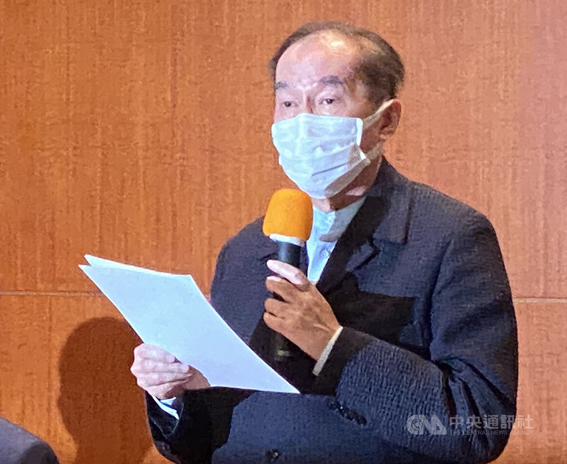 代工廠廣達19日舉行股東會,由董事長林百里主持,他指出,在後疫情時代的新生活,無論在家學習、娛樂、工作都是很重要的活動,廣達產品線從筆電到雲端都有,看好今年第3季訂單還是很強,對第4季看法正面。中央社記者吳家豪攝 109年6月19日