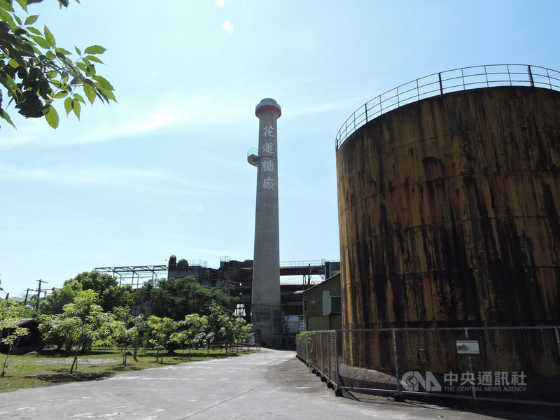 目前花蓮觀光糖廠是全國唯一養殖赤眼卵寄生蜂的地方,但因生產過程耗時、耗費人力,以致出現缺工困境。中央社記者李先鳳攝 109年7月9日