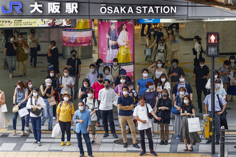 日本境內武漢肺炎疫情持續延燒,大阪府單日新增149例,創疫情爆發以來新高紀錄。(共同社)