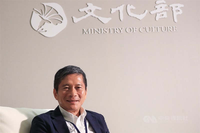 文化部長李永得29日表示,公視有其獨立性,節目製播有一定的法律規範,不是聽一黨一派,只要依據事實,也可以批評政府,所謂公共就是有不同意見,才叫多元社會。(中央社檔案照片)